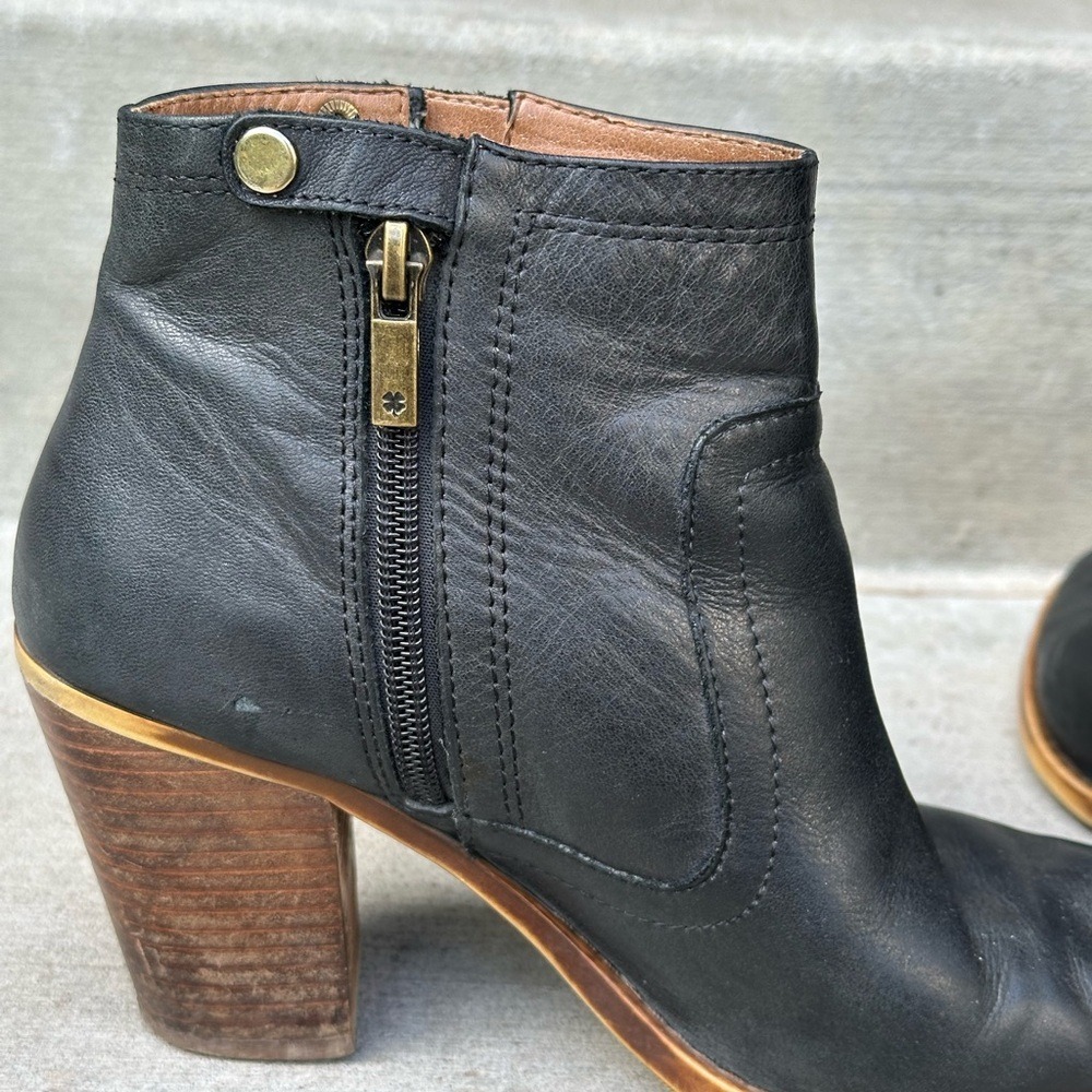 Lucky Brand Dual Zip Black Leather Ankle Booties Size 7.5/8 - Picture 6 of 9